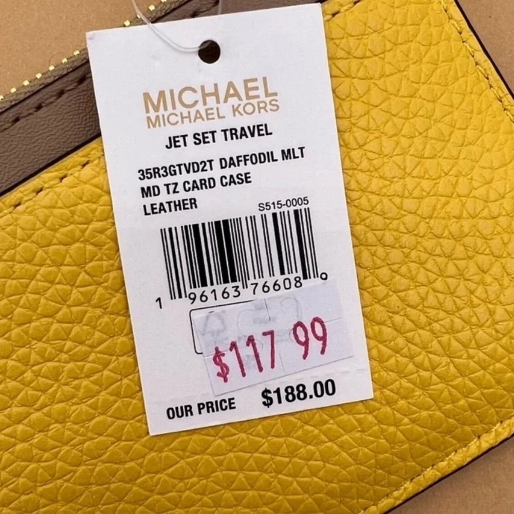 Michael Kors Jet Set Travel MD TZ Card Case Wallet